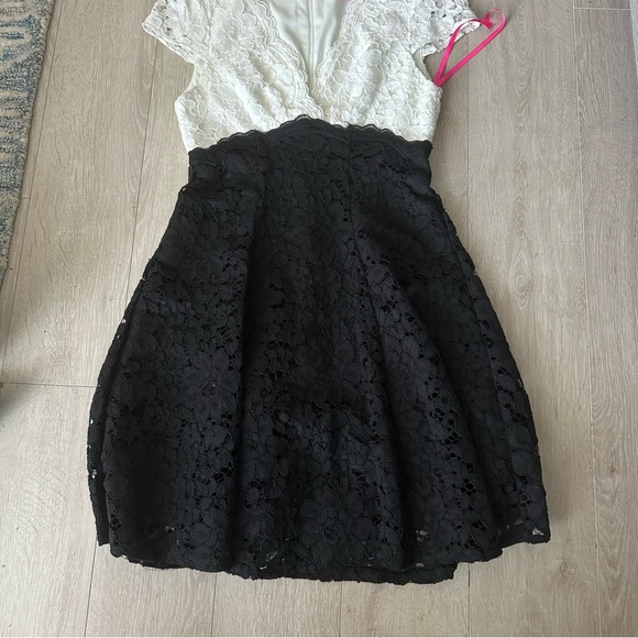 Betsey Johnson two tone lace flared skirt dress black and white - Picture 8 of 12